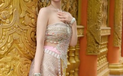 欧美无人区码卡二三卡